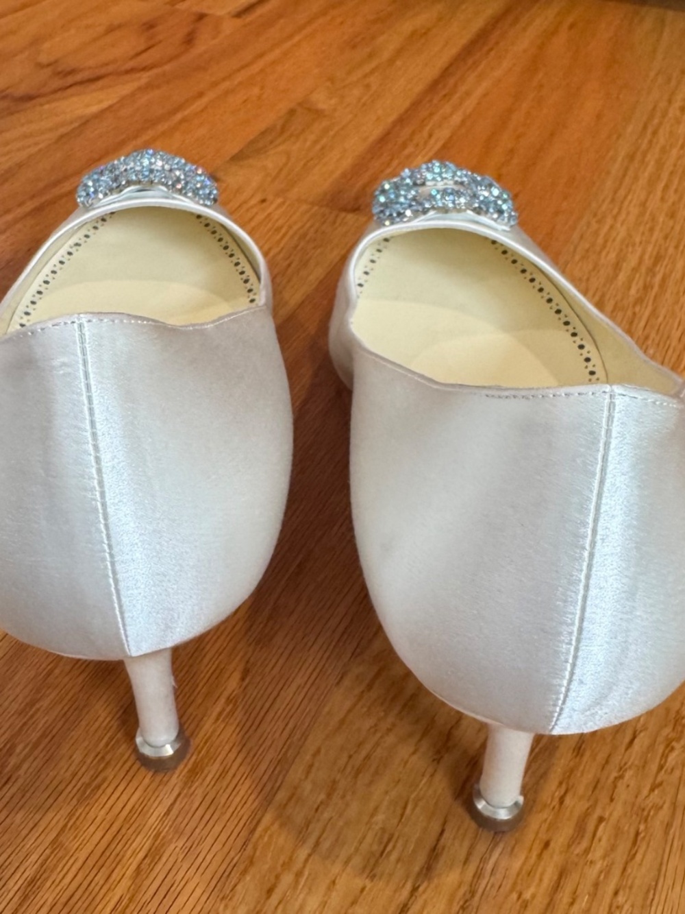 Manolo Blahnik Hangisi Bride 50 White Satin Pumps Size 43 US 13 - Picture 8 of 16